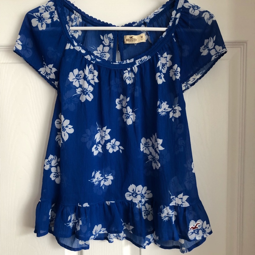 Hollister Top.